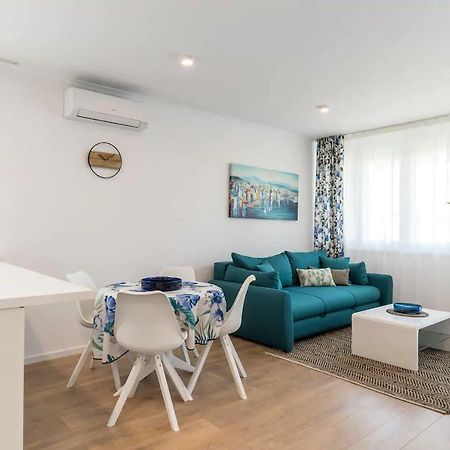 Relax & Recharge Sea View Apartment สปลิท ภายนอก รูปภาพ